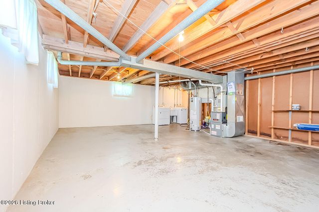 3501 Mina Ct, Louisville, KY 40220