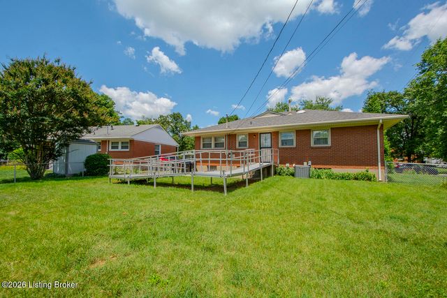 3501 Mina Ct, Louisville, KY 40220