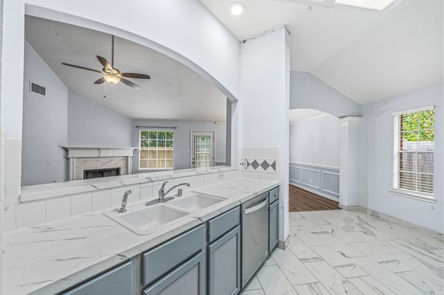 15007 Changing Oak Ridge Court, Houston, TX 77082