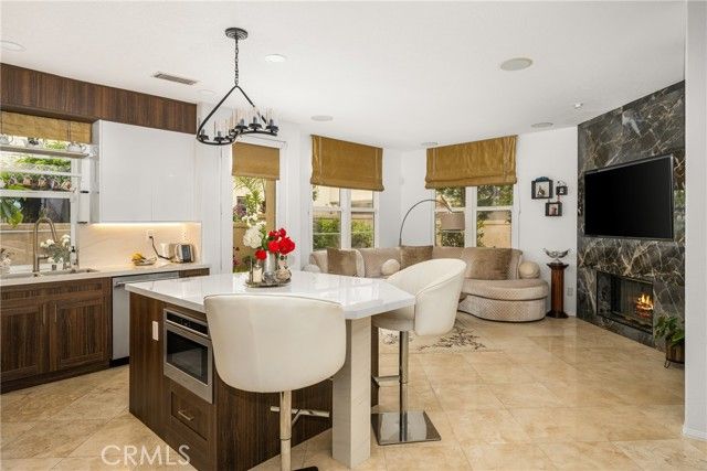 235 Tall Oak, Irvine, CA 92603