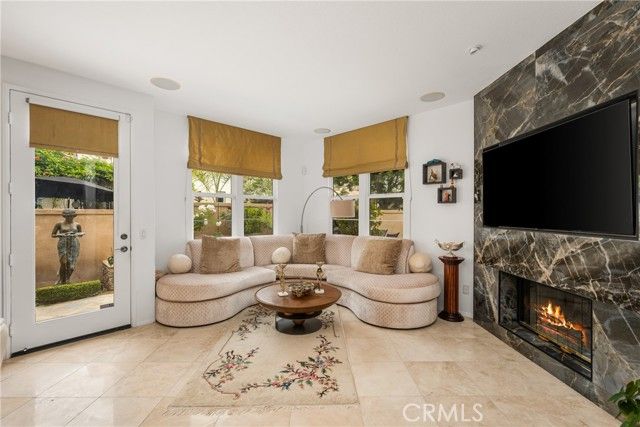 235 Tall Oak, Irvine, CA 92603