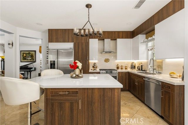 235 Tall Oak, Irvine, CA 92603