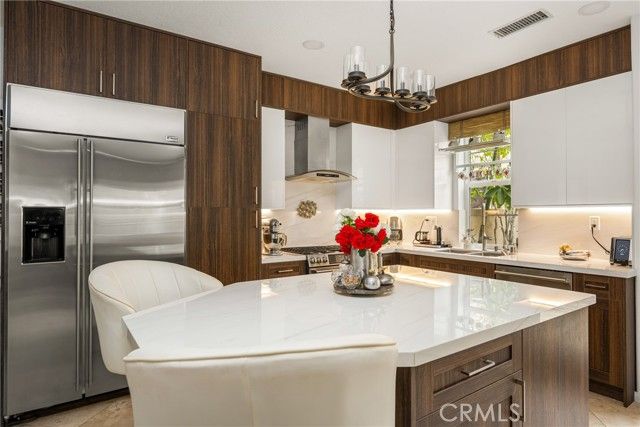 235 Tall Oak, Irvine, CA 92603