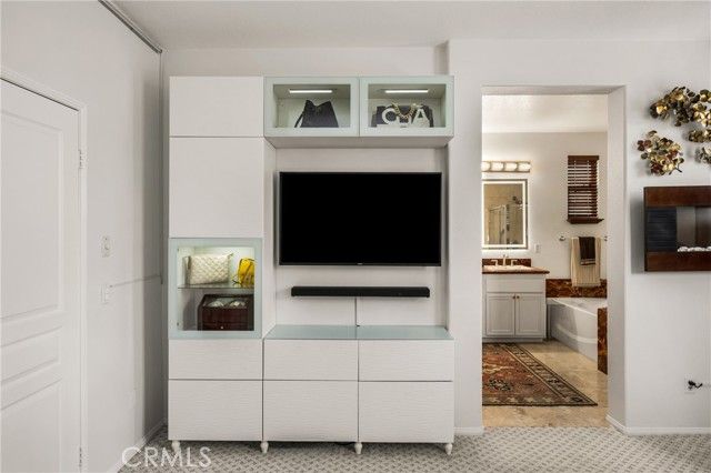 235 Tall Oak, Irvine, CA 92603