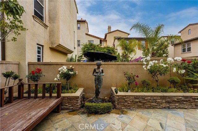 235 Tall Oak, Irvine, CA 92603