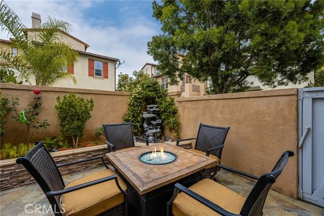 235 Tall Oak, Irvine, CA 92603