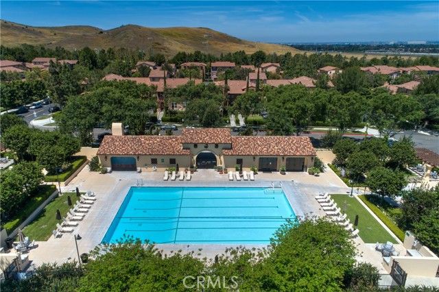 235 Tall Oak, Irvine, CA 92603