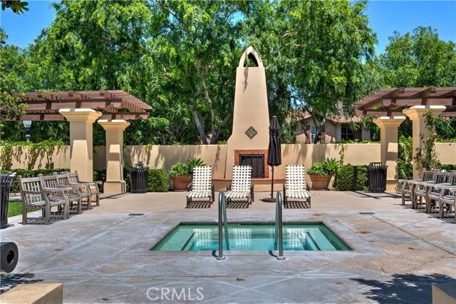 235 Tall Oak, Irvine, CA 92603