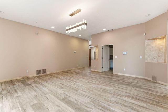 8308 Stoney Place NE, Albuquerque, NM 87122