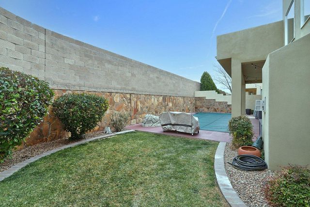 8308 Stoney Place NE, Albuquerque, NM 87122