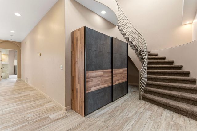 8308 Stoney Place NE, Albuquerque, NM 87122