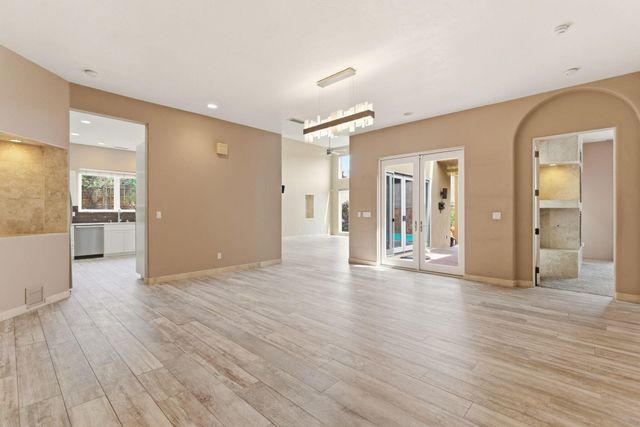 8308 Stoney Place NE, Albuquerque, NM 87122