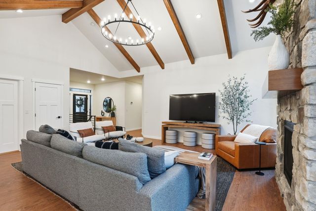 16994 N Morton Ln, Colbert, WA 99005