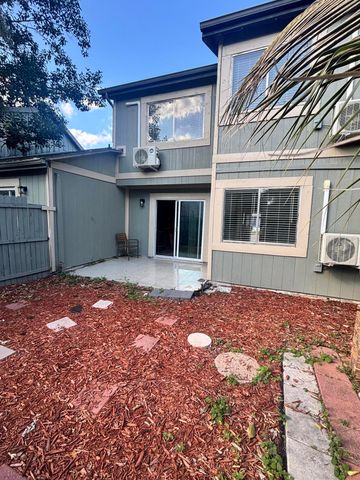 2526 Skan Court E, Orlando, FL 32839