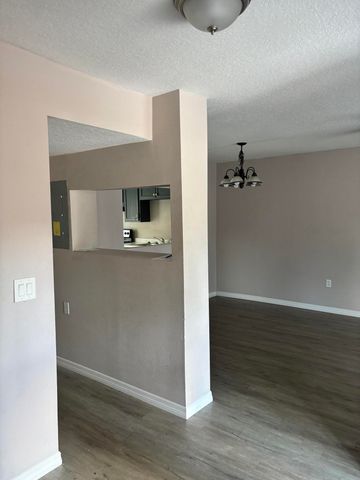 2526 Skan Court E, Orlando, FL 32839