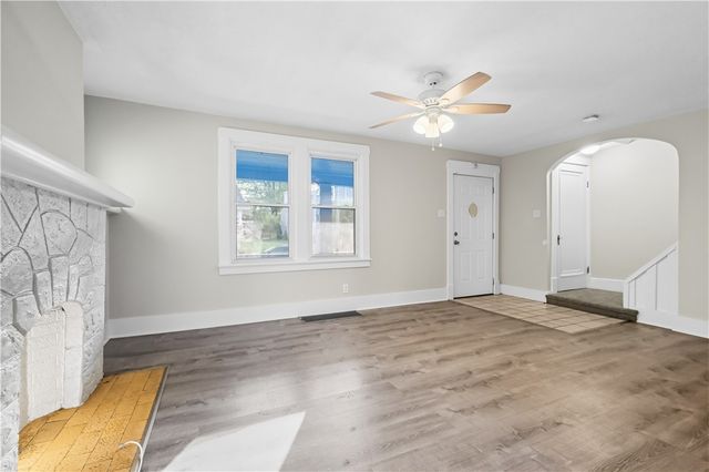 1137 Lincoln Way, White Oak, PA 15131