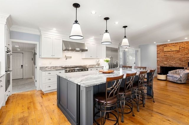 347 High Street, Newburyport, MA 01950