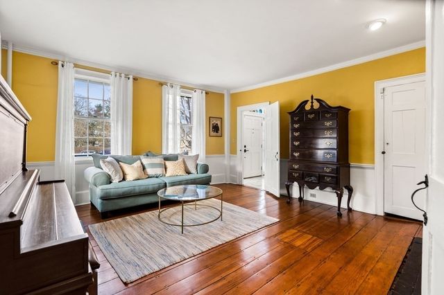 347 High Street, Newburyport, MA 01950
