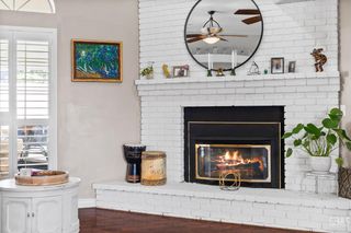 6001 Friedson Court, Bakersfield, CA 93306