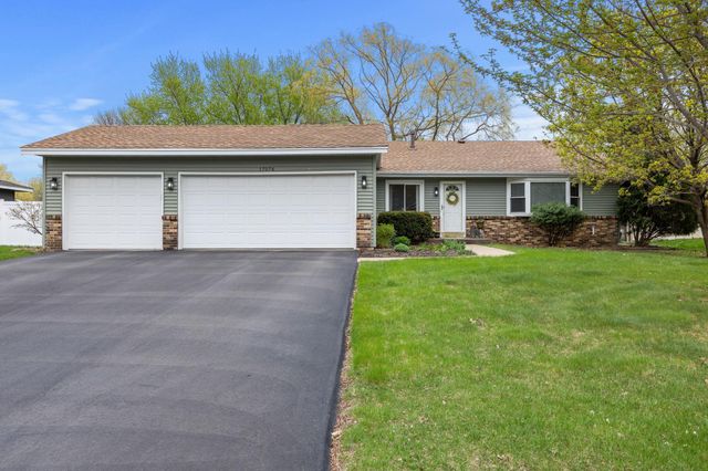 17076 Forfar Court, Lakeville, MN 55024