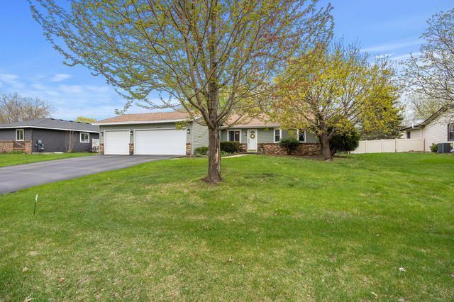 17076 Forfar Court, Lakeville, MN 55024