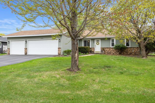 17076 Forfar Court, Lakeville, MN 55024
