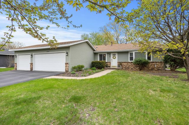 17076 Forfar Court, Lakeville, MN 55024