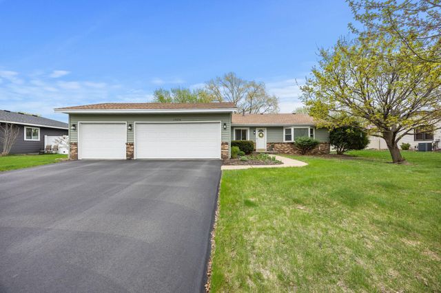 17076 Forfar Court, Lakeville, MN 55024