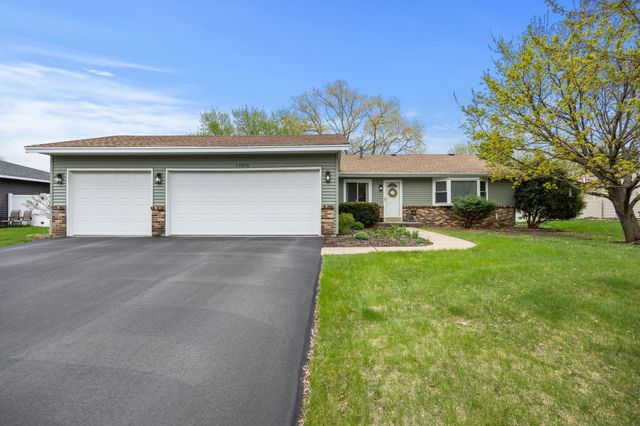 17076 Forfar Court, Lakeville, MN 55024