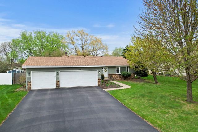 17076 Forfar Court, Lakeville, MN 55024