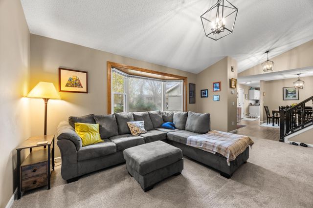 17076 Forfar Court, Lakeville, MN 55024