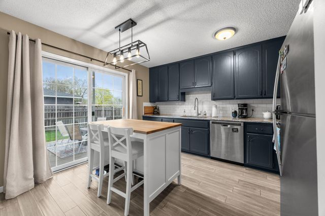 17076 Forfar Court, Lakeville, MN 55024