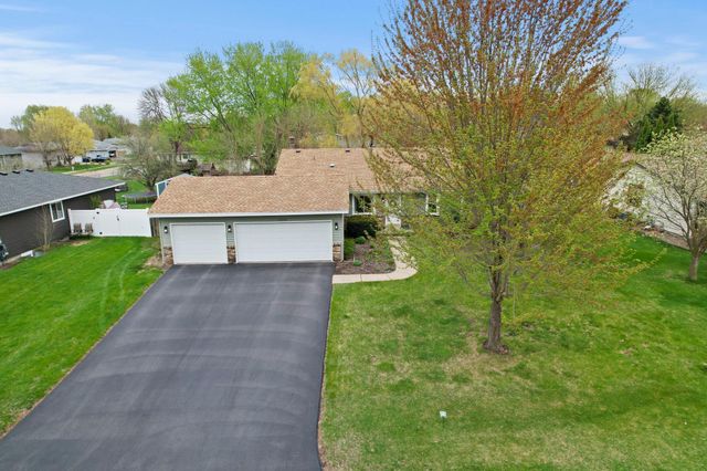 17076 Forfar Court, Lakeville, MN 55024