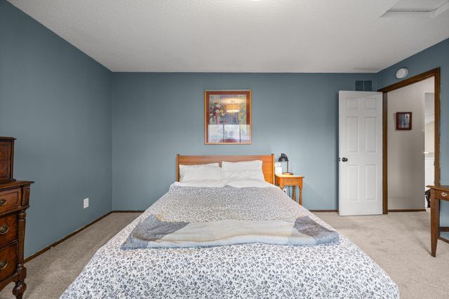 17076 Forfar Court, Lakeville, MN 55024