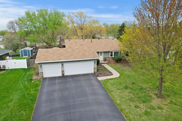 17076 Forfar Court, Lakeville, MN 55024