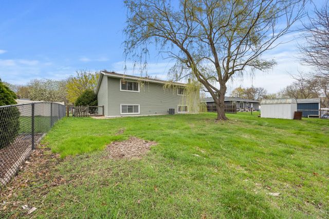 17076 Forfar Court, Lakeville, MN 55024