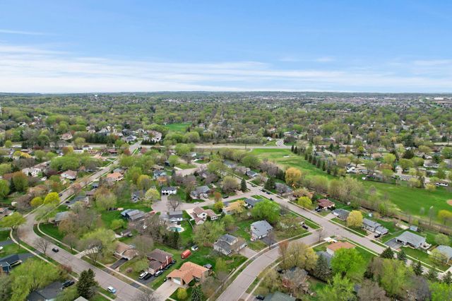 17076 Forfar Court, Lakeville, MN 55024