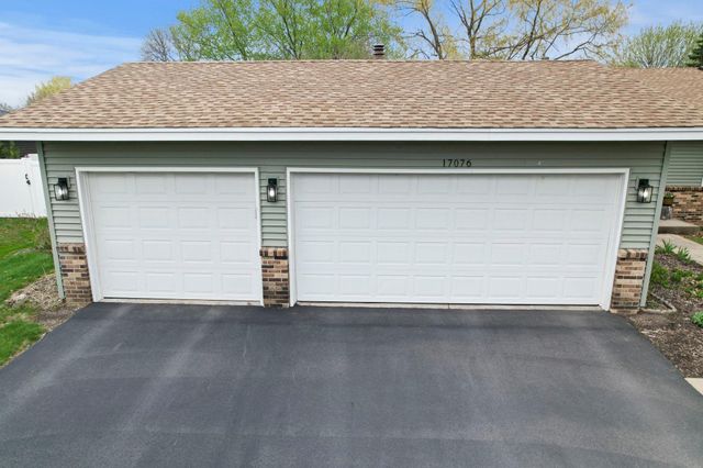 17076 Forfar Court, Lakeville, MN 55024