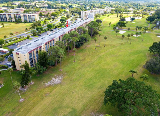 3755 Via Poinciana 106, Lake Worth, FL 33467