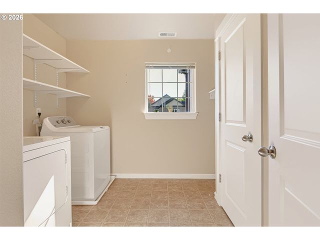 17925 Sw BRISK Ln, Beaverton, OR 97007