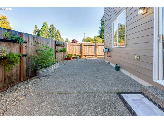 17925 Sw BRISK Ln, Beaverton, OR 97007