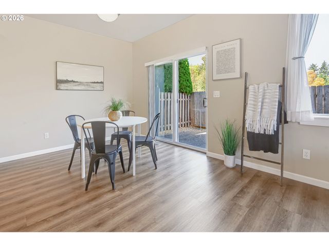 17925 Sw BRISK Ln, Beaverton, OR 97007