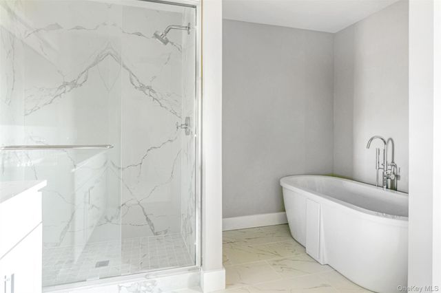 285 Sandy Beach Road, Greenport, NY 11944