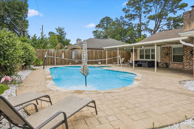 6215 Rena Street, Houston, TX 77092