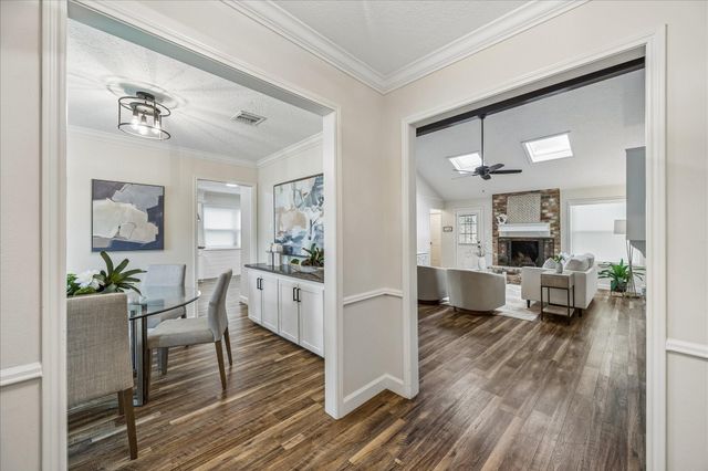 6215 Rena Street, Houston, TX 77092