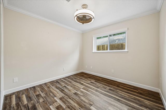 6215 Rena Street, Houston, TX 77092