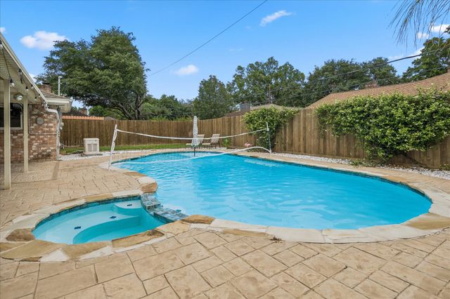 6215 Rena Street, Houston, TX 77092