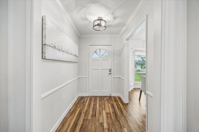 6215 Rena Street, Houston, TX 77092