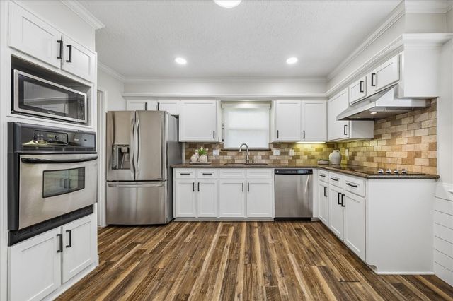 6215 Rena Street, Houston, TX 77092