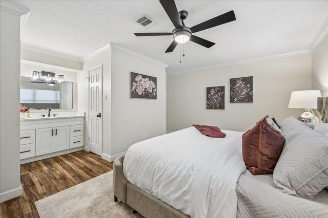6215 Rena Street, Houston, TX 77092